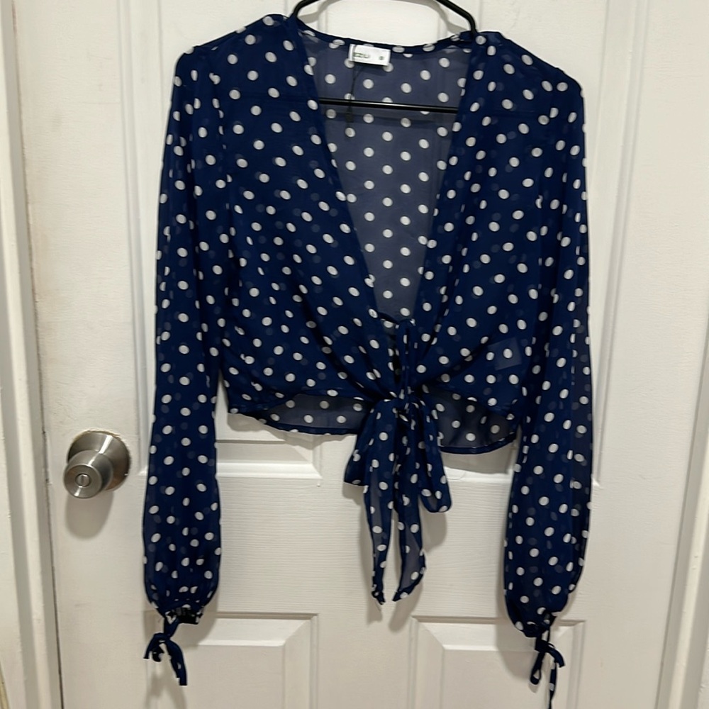 Polka dot cropped tie front top